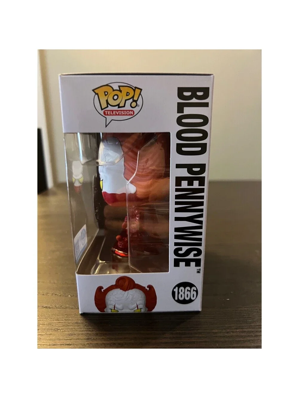 EXCLUSIVE Bloody Pennywise Shelf Sitter Funko Pop #1866 It Welcome to Derry HBO